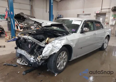 2009 Chrysler 300C Hemi из США, поврежденный, VIN 2C3LA63T79H618478